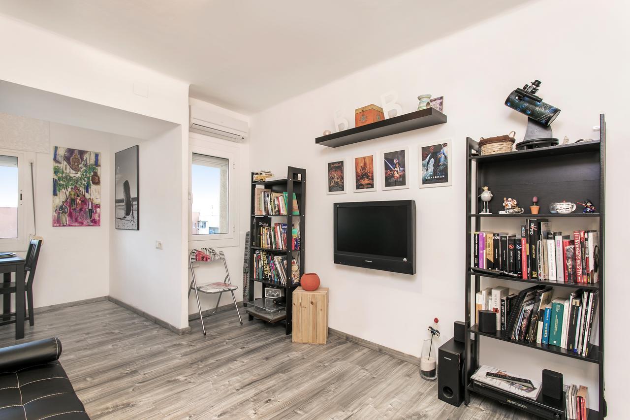 Apartamento Baba L’Hospitalet de Llobregat Exterior foto