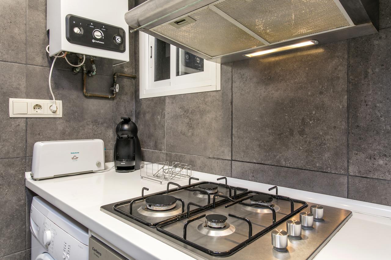 Apartamento Baba L’Hospitalet de Llobregat Exterior foto