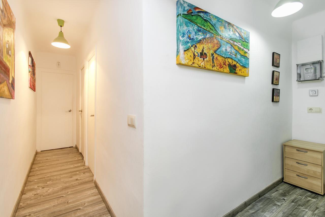 Apartamento Baba L’Hospitalet de Llobregat Exterior foto